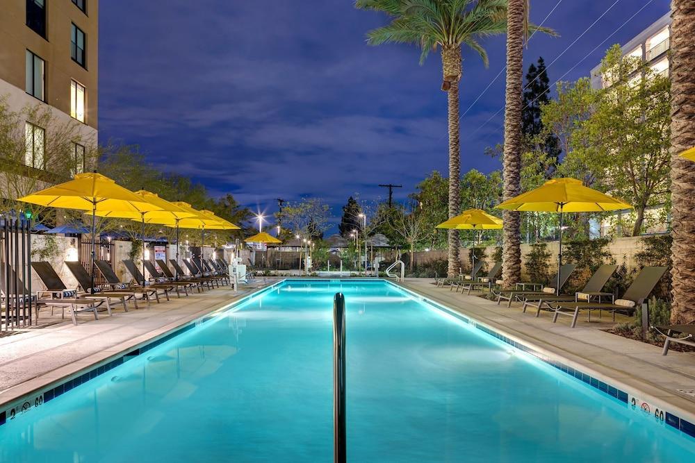 Home2 Suites By Hilton Anaheim Resort Eksteriør billede